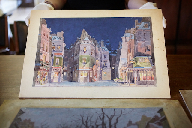 Al quartiere latino, Act II, set design by Adolf Hohenstein. La bohème, Turin, Teatro Regio, 1 February 1896 Archivio Storico Ricordi